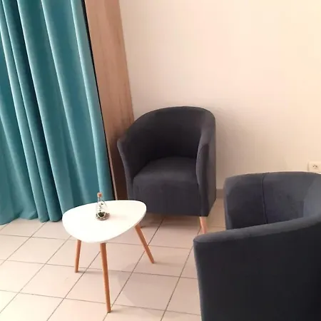 アパート En Plein Centre Avec Parking